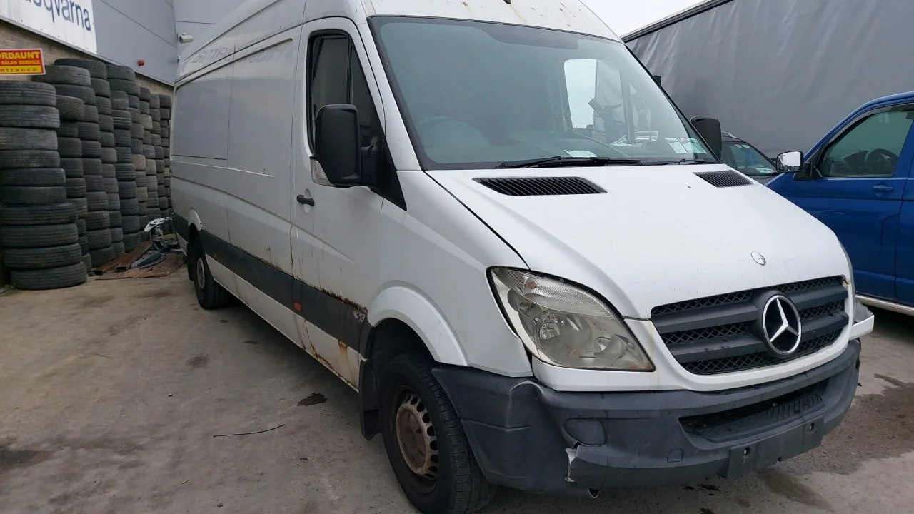 Продажа Mercedes-Benz Sprinter 2.1D (150Hp) (646.986) RWD MT по запчастям