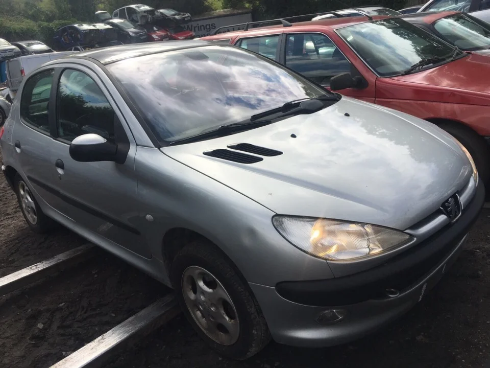 Продажа Peugeot 206 1.6 (109Hp) (TU5JP4) FWD AT по запчастям