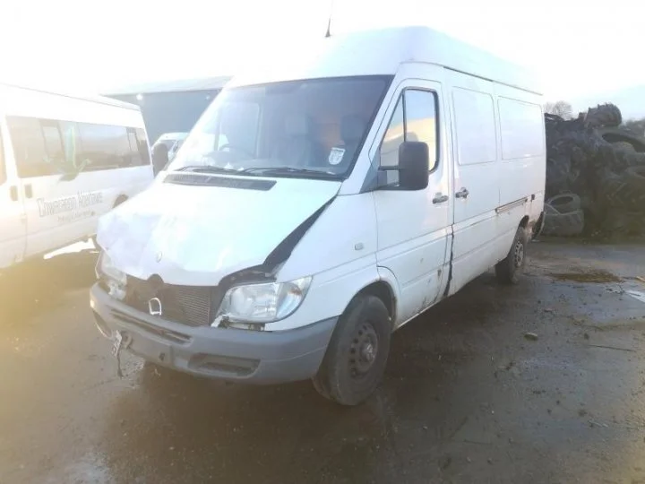 Продажа Mercedes-Benz Sprinter 2.1D (109Hp) (611.981) RWD MT по запчастям