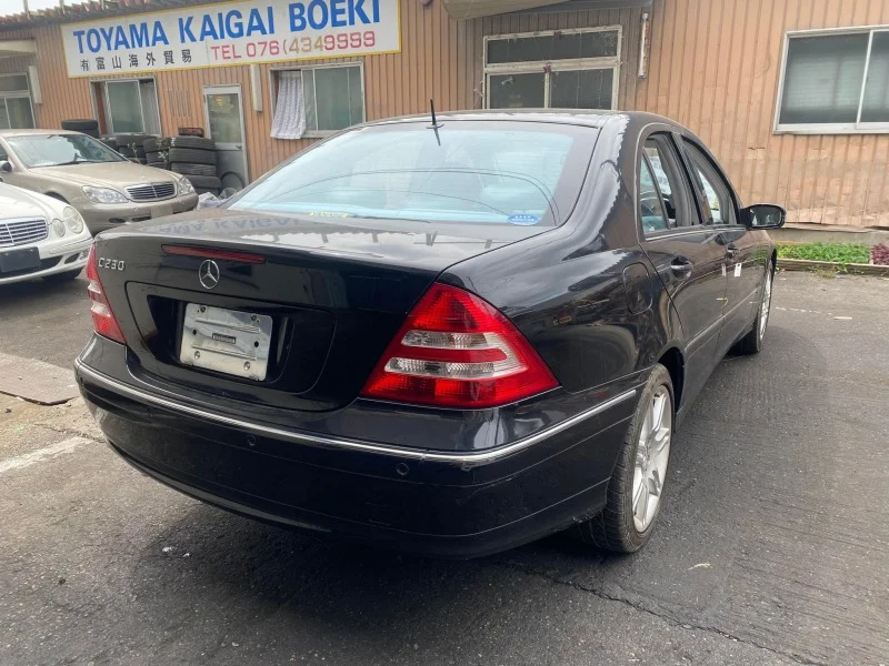 Продажа Mercedes-Benz C class 2.5 (204Hp) (272.920) RWD AT по запчастям