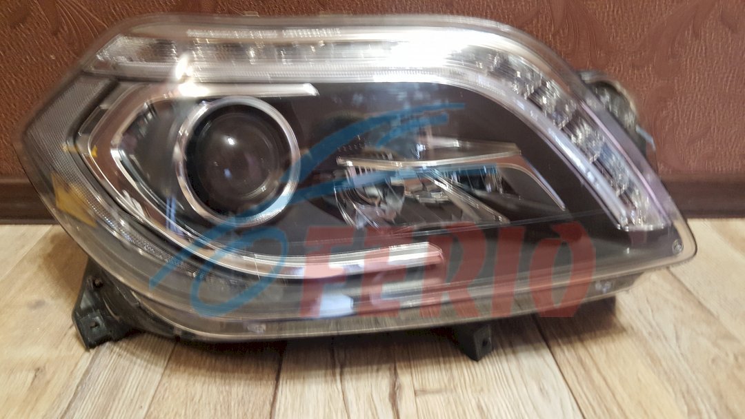 Корпус фары w204