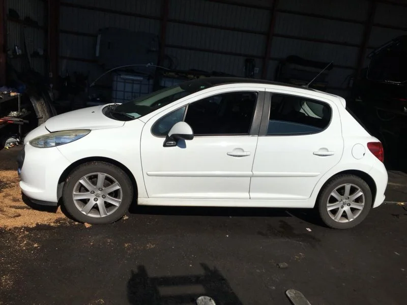 Продажа Peugeot 207 1.6 (120Hp) (EP6) FWD AT по запчастям