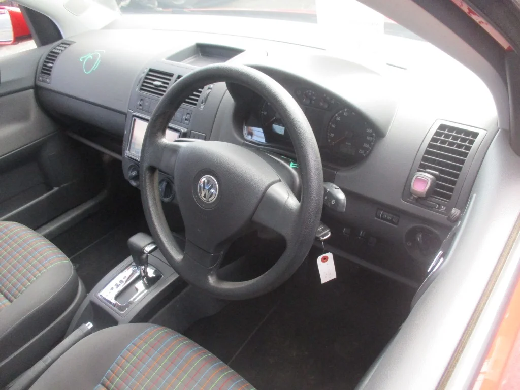 Продажа Volkswagen Polo 1.4D (80Hp) (BMS) FWD MT по запчастям