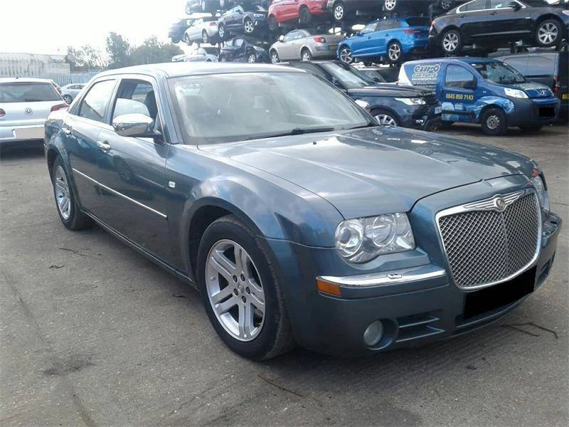 Продажа Chrysler 300C 3.0D (218Hp) (OM642 TURBODIESEL V6) RWD AT по запчастям