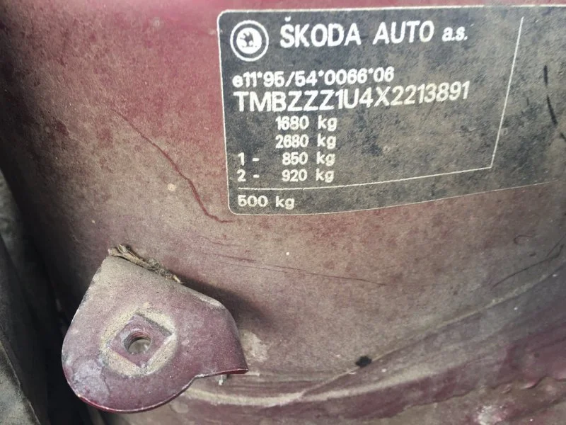 Продажа Skoda Octavia 1.8 (125Hp) (AGN) FWD MT по запчастям