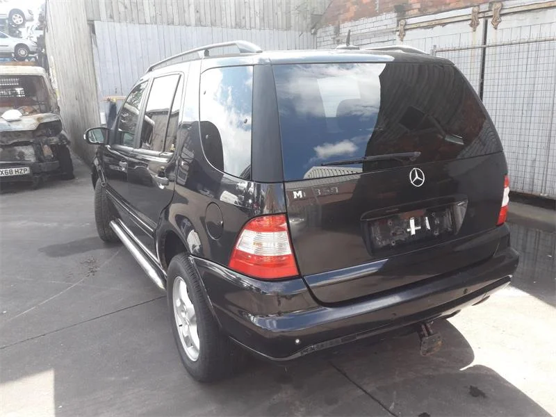 Продажа Mercedes-Benz M class 3.7 (235Hp) (112.970) 4WD AT по запчастям