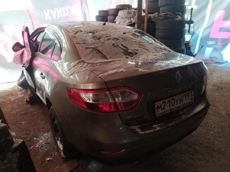 Продажа Renault Fluence 1.6 (106Hp) (K4M 838) FWD MT по запчастям