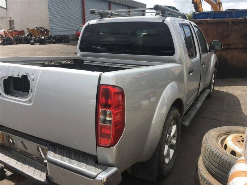 Продажа Nissan Navara 2.5D (190Hp) (YD25DDTI) 4WD AT по запчастям