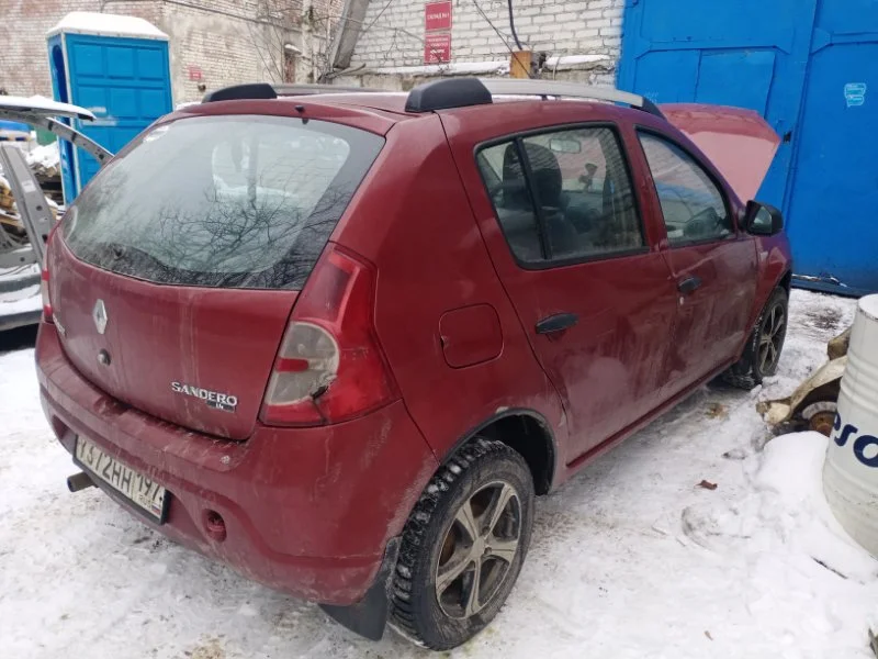 Продажа Renault Sandero 1.4 (72Hp) (K7J LPG) FWD MT по запчастям