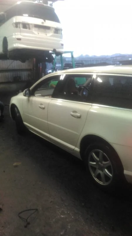 Продажа Volvo V70 2.5 (200Hp) (B5254T6) FWD MT по запчастям