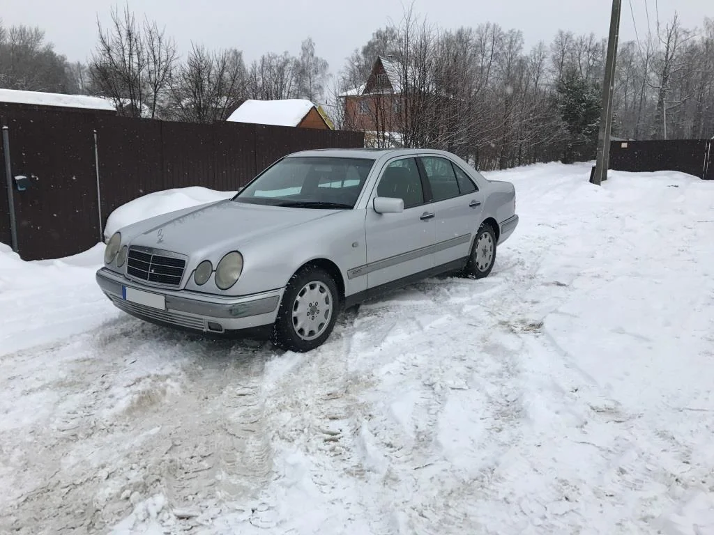 Продажа Mercedes-Benz E class 3.2 (224Hp) (112.941) 4WD AT по запчастям