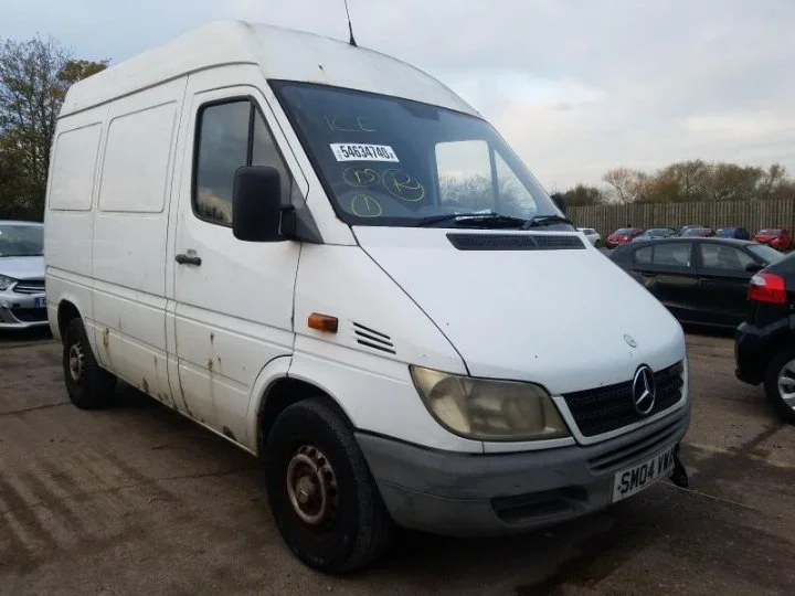 Продажа Mercedes-Benz Sprinter 2.1D (109Hp) (611.981) RWD MT по запчастям