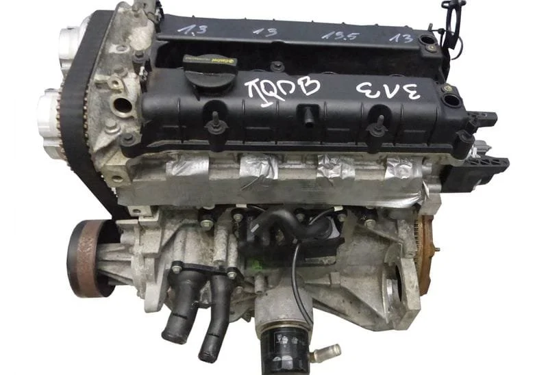 Двигатели форд 1.6 отзывы. Форд фокус 1.6 105 л.с двигатель. Двигатель Форд фокус 3 1.6 105. Двигатель Форд iqdb. Мотор Форд фокус 1.6.