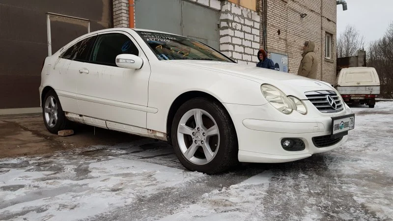 Продажа Mercedes-Benz C class 1.8 (143Hp) (271.946) RWD AT по запчастям