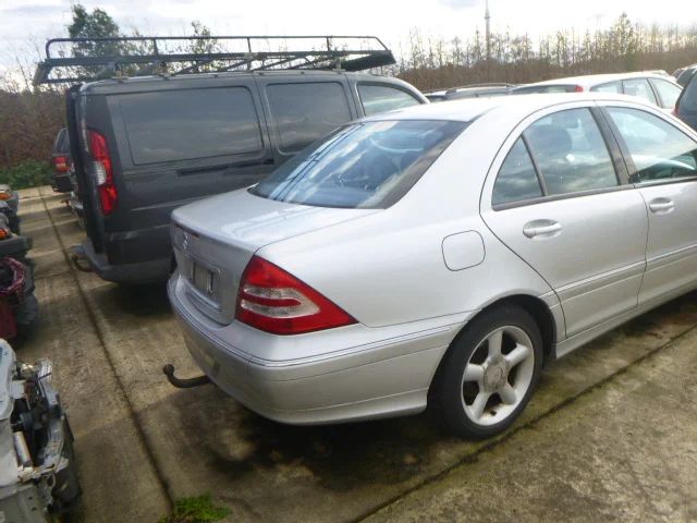 Продажа Mercedes-Benz C class 2.1D (143Hp) (611.962) RWD MT по запчастям