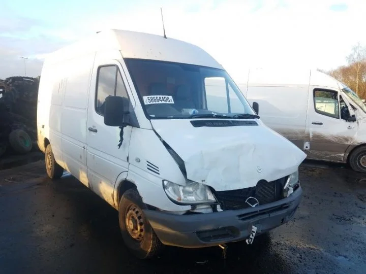 Продажа Mercedes-Benz Sprinter 2.1D (109Hp) (611.981) RWD MT по запчастям