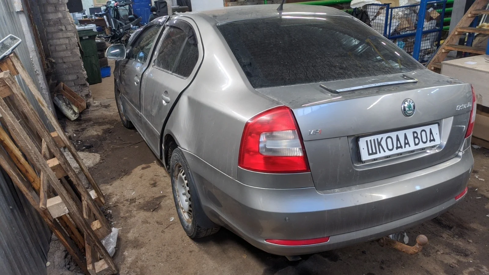 Продажа Skoda Octavia 1.6 (102Hp) (BSE) FWD MT по запчастям