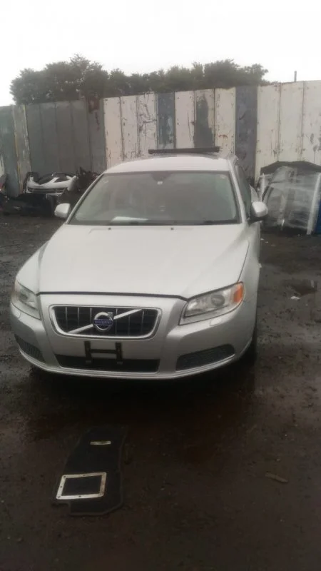 Продажа Volvo V70 2.5 (200Hp) (B5254T6) FWD MT по запчастям