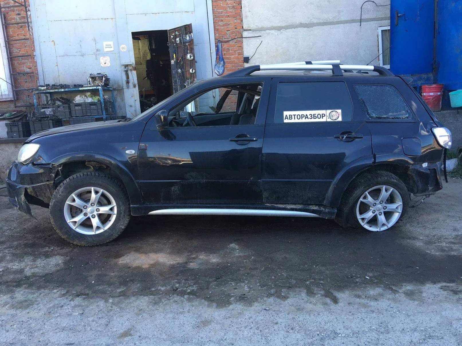 Продажа Mitsubishi Outlander 2.4 (160Hp) (4G69) 4WD AT по запчастям