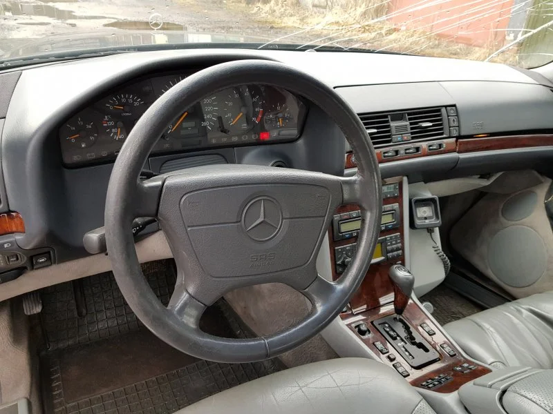 Продажа Mercedes-Benz S class 4.2 (279Hp) (119.971) RWD AT по запчастям