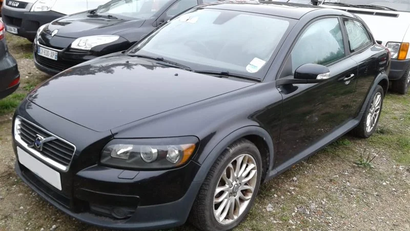 Продажа Volvo C30 1.6 (100Hp) (B4164S3) FWD MT по запчастям