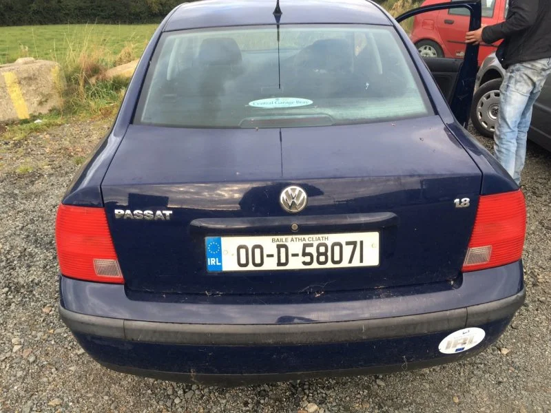 Продажа Volkswagen Passat 1.8 (125Hp) (ARG) FWD AT по запчастям