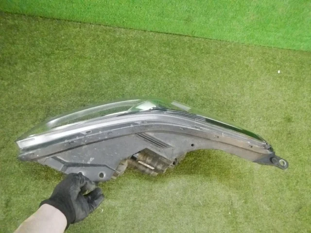 Фара правая для Kia Cerato YD 2016-2020 rest. на фотографиях