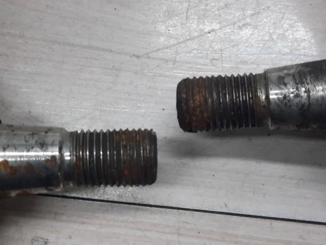 Рычаг передний левый верхний для Mercedes-Benz GL class X164 2006-2012 на фотографиях