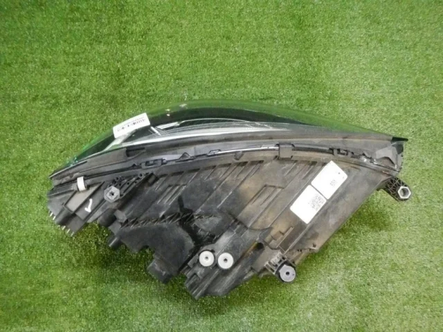 Фары для Mercedes-Benz S class W223 2021+ на фотографиях