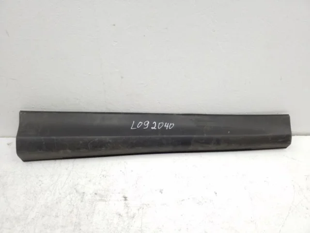 Накладка двери передней правой для Mazda CX 5 KE 2011-2017 на фотографиях