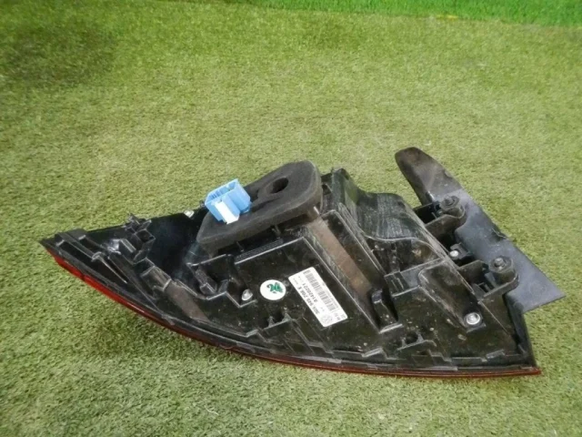 Фонарь внешний правый для Volkswagen Passat (B8.5) 2019+ на фотографиях