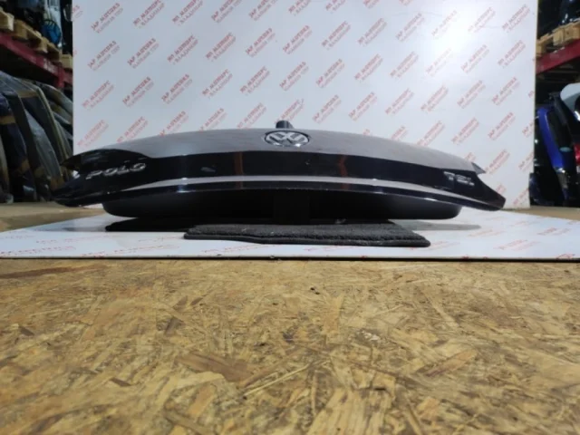 Крышка багажника для Volkswagen Polo V (6R) 2009-2014 на фотографиях