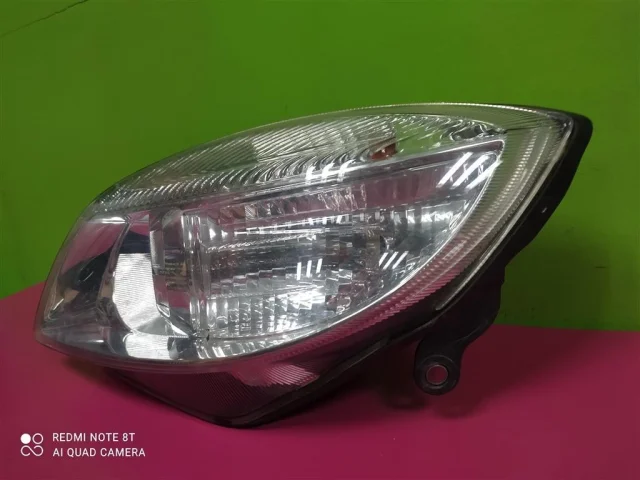 Фара левая для Skoda Fabia 6Y3 1999-2008 на фотографиях