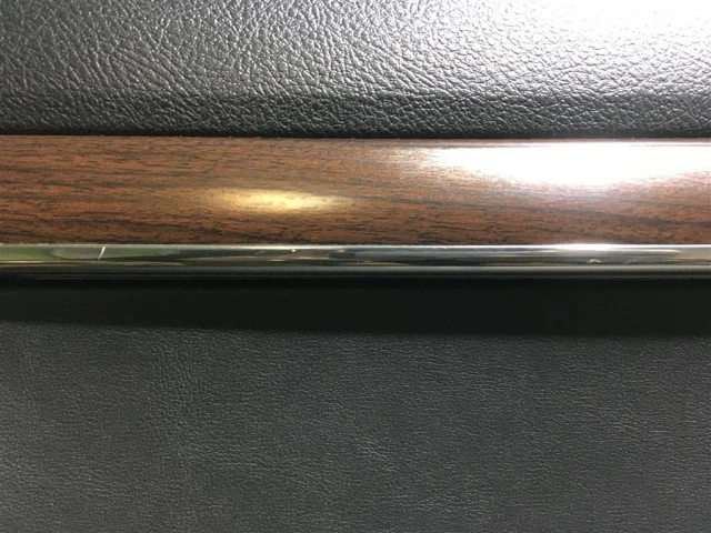 Обшивка двери передняя левая для Toyota Land Cruiser J200 Rest2 2015-2021 на фотографиях