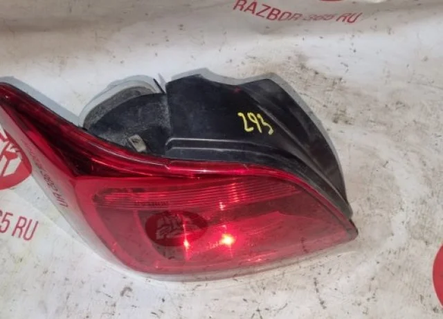 Фонарь левый для Volkswagen Polo V (6R) 2009-2014 на фотографиях