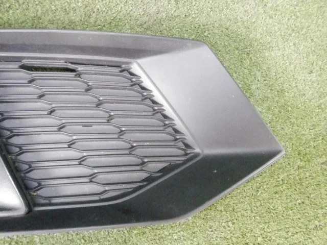 Бампер для Audi A7 C8 2018+ на фотографиях