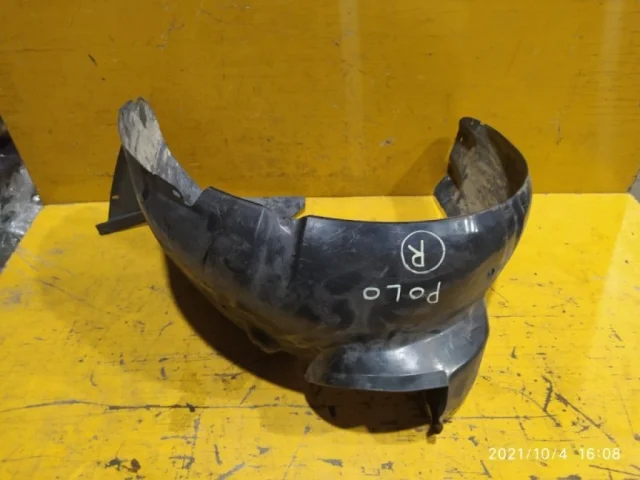 Крылья для Volkswagen Polo IV (9N3) 2005-2009 на фотографиях