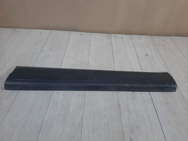 Накладка двери передней правой для Volkswagen Tiguan I NF 2006-2017 на фотографиях