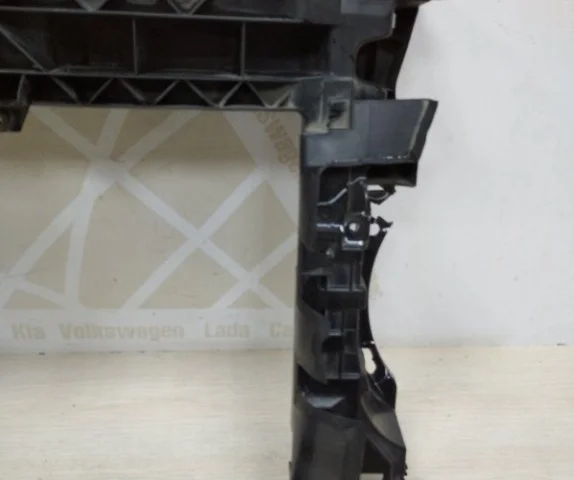 Панель радиатора (телевизор) для Volkswagen Caddy IV (2K) 2015-2020 на фотографиях