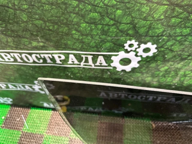 Стекло двери переднее правое для Lexus RX AGL10, GGL10, GLV15, GGL15, GLV10 2009-2015 на фотографиях