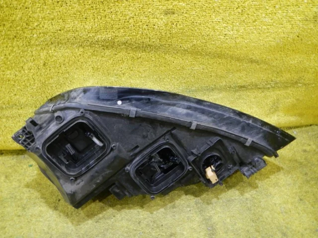 Фара правая для Audi A7 4G 2010-2014 на фотографиях