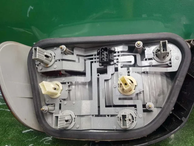 Бампер задний для BMW 7er Е38 1994-2001 на фотографиях