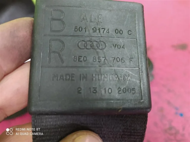 Ремень безопасности передний левый для Audi A4 B7 Avant 2004-2008 на фотографиях