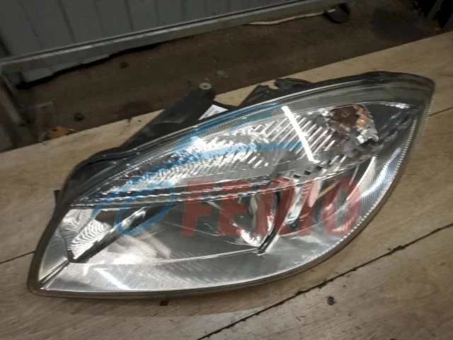 Фара левая для Skoda Fabia 6Y3 1999-2008 на фотографиях