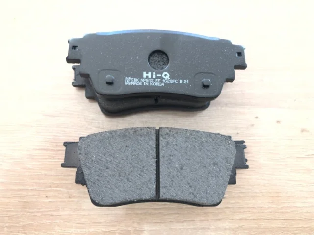 Тормозные колодки задние для Mitsubishi Outlander III 3 rest GF0W 2018-2022 на фотографиях