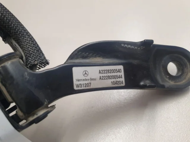 Поводок стеклоочистителя задний для Mercedes-Benz S class W222 2013-2017 на фотографиях