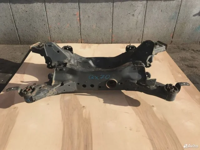 Задний подрамник для Infiniti FX S51 2008-2013 на фотографиях