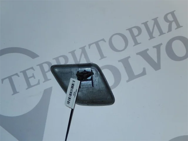 Крышка форсунки фароомывателя левая для Volvo XC90 I C 2002-2014 на фотографиях