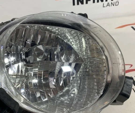 Фары для Nissan Juke YF15 JDM 2010-2014 на фотографиях