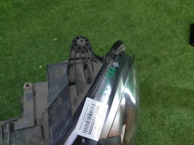 Крышка форсунки фароомывателя левая для Mercedes-Benz C class W204 2007-2014 на фотографиях